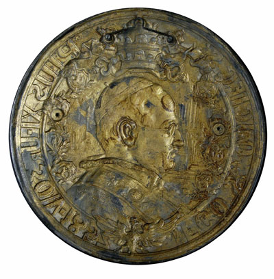 Pius XI -jednostronny medalion wydany nakładem Towarzystwa Popierania Wytwórczości Polskiej w Warszawie
