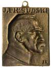 Józef Piłsudski -plakieta z uszkiem sygnowana JR, Popiersie marszałka w prawo i napis J. PILSUDSKI..