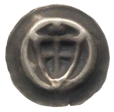 brakteat 1307-1317, Tarcza zakonna, powyżej trójlistek, w lewym polu zarys kulki, srebro 0.23 g, BRP Prusy T8a.28