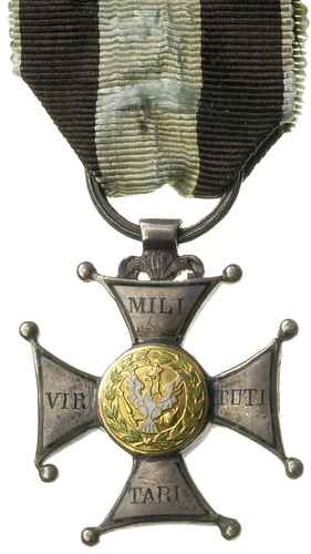Księstwo Warszawskie, -Krzyż Srebrny Orderu Virtuti Militari V klasa miniatura, wersja z herbami Polski i Litwy, ramiona krzyża zakończone kulkami a łącznik w formie stylizowanych liści, srebro, 26 x 25 mm, oryginalna wstążka, bardzo rzadki i ładnie zachowany