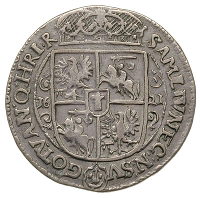 ort 1621, Bydgoszcz, krzyżyki jako ozdobniki po bokach tarczy herbowej, ślad po zanitowanym otworze, patyna