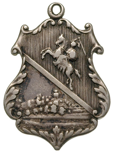 Wystawa w Wilnie w 1902 r., medalik z uszkiem, Aw: Pogoń, poniżej widok miasta, Rw: Wygrawerowany napis WYSTAWA WILNO 1902, srebro 23x28 mm, 6.48 g