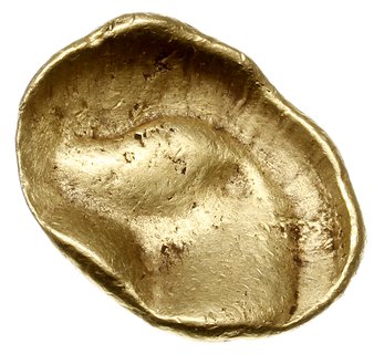 stater, II-I w. pne, Aw: Garb lub kulka otoczona wieńcem, Rw: Dwa podłużne kształty przypominające podkowę otoczone liniami zygzakowatymi, imitującymi napisy, złoto 6.42 g, bardzo ciekawe naśladownictwo celtyckie