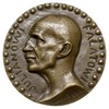 Julian Fałat, medal sygnowany K. Laszczka 1912 r, Aw: Popiersie malarza z sygnaturą na ramieniu w ..