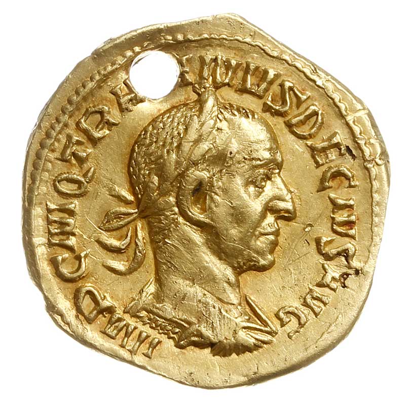 Trajan Decjusz 249-251, aureus 249-251, Rzym, Aw: Popiersie cesarza w prawo, IMP C M Q TRAIANVS DECIVS AVG, Rw: Geniusz z paterą i rogiem obfitości stojący w lewo, za nim sztandar obozowy, GENIVS EXERC ILLVRICIANI, złoto 4.94 g, RIC 16, C. 48, Calico 3290, moneta przedziurawiona w epoce