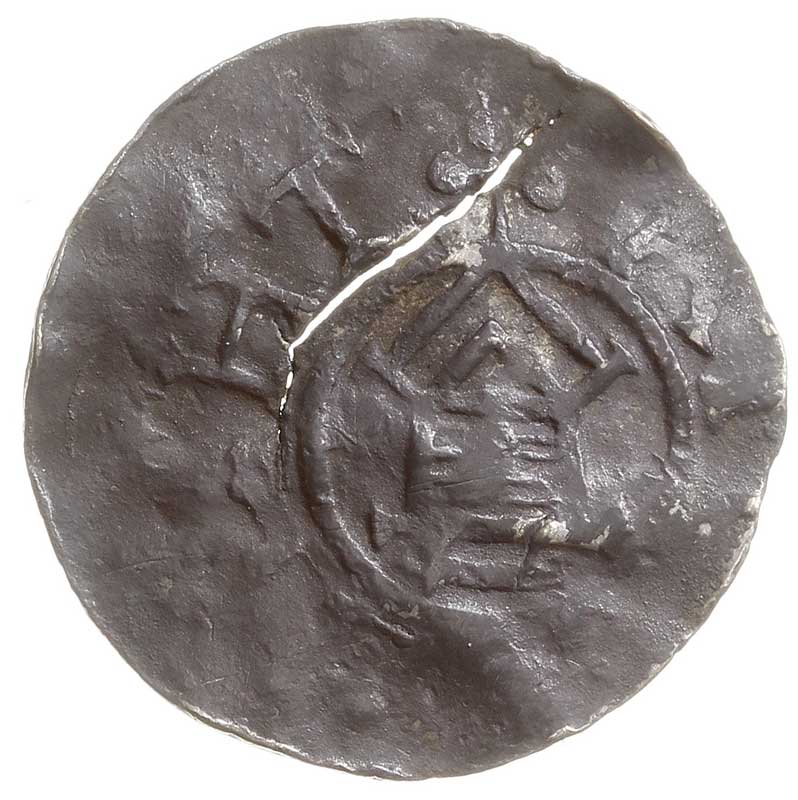 Saksonia, Otto III 983-1002, denar po 983 r. typu AETHELHEID, Aw: Kapliczka, Rw: Krzyż i ODDO,  srebro 1.45 g, Kluge 44, pęknięty, ciemna patyna