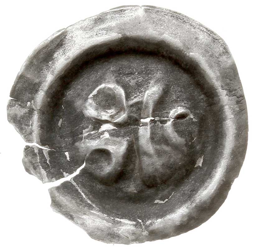brakteat guziczkowy, XIII/XIV w., Pole podzielone masywną belką, na niej słup flankowany dwiema kulkami, pod nią łuk lub półksiężyc, w łuku kulka