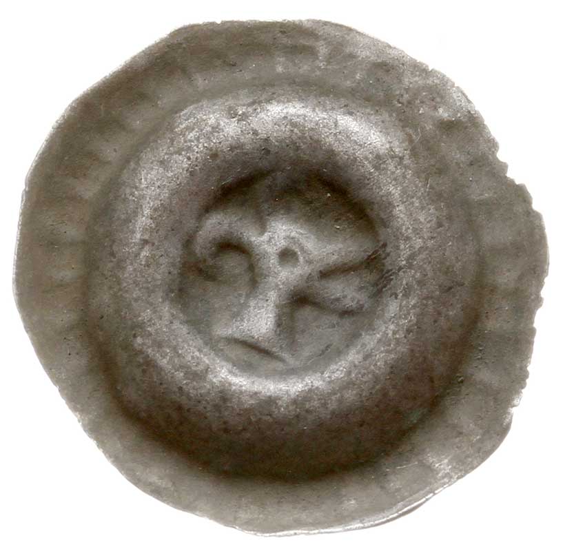 brakteat guziczkowy, początek XIV w., Łeb barana