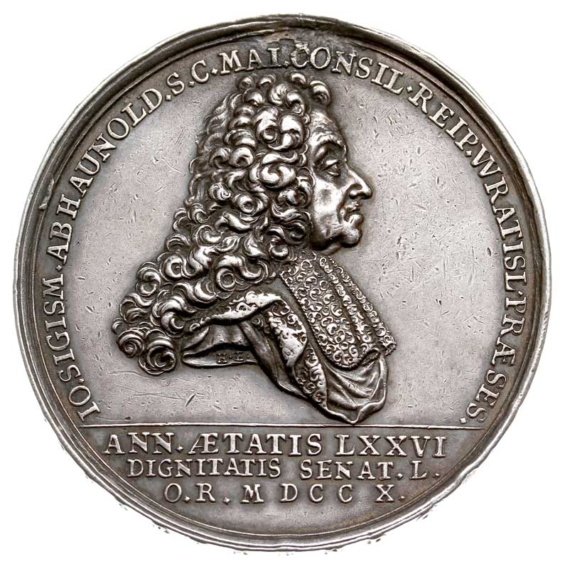 Iohann Sigismund von Haunold - rajca i prezydent senatu wrocławskiego, medal z 1710 r, Aw: Popiersie sygnowane H.E. w prawo i napis wokoło IO SIGISM AB HAUNOLDSC MAI CONSIL REIP WRATISL PRAESES, w odcinku ANN AETATIS LXXVI / DIGNITATIS SENAT L / O R MDGGX, Rw: Tarcza herbowa z sygnaturą I.K. podtrzymywana przez Śmierć i napis w odcinku NOVISSIMA COGITEMUS / VIVAMUSQVE MEMORES / LETHI, srebro 46.6 mm, 28.86 g, F.u.S 3776, ślad po zawieszce, patyna