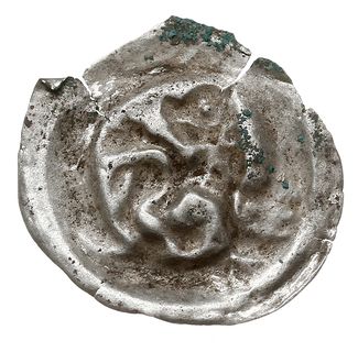 brakteat guziczkowy, koniec XIII w., Lew idący w lewo z głową zwróconą do tyłu i podwiniętym ogonem, srebro 0.14 g, Wieleń 189