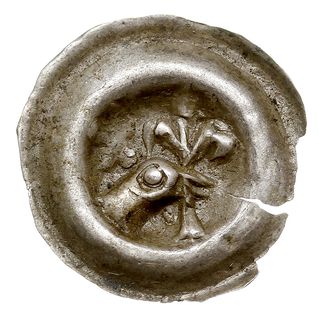 brakteat guziczkowy, XIII w., Głowa ptaka w prawo, trzymającego w dziobie lilię, za nim kulki, srebro 0.22 g, Wieleń 135, Kop. 208, pięknie zachowany ale pęknięty