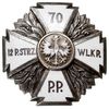 odznaka pamiątkowa 70 Pułku Piechoty Wielkopolskiej z Pleszewa, srebro złocone 39.5 x 39.5 mm, lek..