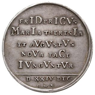 Fryderyk II - medal na zawarcie pokoju w Dreźnie 24.12.1745, sygnowany G.W.K(ittel)., Aw: Orzeł pruski z gałązką oliwną i mieczem i napis POST PALMAS IN LVSATIA ET MISNIA, w odcinku VENIT VIDIT / VICIT, Rw: Napis poziomy z datą 1745 chronogramem FRIDERICVS / MARIA THERESIA / IN AVGVSTVS / NOVA PACT IVNGVNTVR / D XXIX DEC / G.W.K., srebro 9.76 g, 31 mm, F.u.S. 4314, Olding 568, patyna