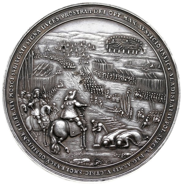 medal sygnowany S.D. (Sebastian Dadler) wybity w 1636 r. dla upamiętnienia uwolnienia Smoleńska z oblężenia Moskali, zawarcia pokoju z Turcją w 1636 r. oraz podpisania rozejmu ze Szwecją w Sztumskiej Wsi w 1635 r., Aw: Władysław IV przyjmuje kapitulację armii moskiewskiej, w tyle Smoleńsk i obóz wojskowy, Rw: Król w towarzystwie armii przyjmuje poselstwa tureckie i szwedzkie, nad głową króla aniołek z wieńcem i gałązką palmową, wokół napis: ET BELLO ETPACE COLENDVS TVRCAE PACEM FERENTES ET SVECI (godni szacunku zarówno w wojnie jak i pokoju Turcy i Szwedzi ofiarują pokój), srebro 161.86 g, 80 mm, H-Cz.1766 (R5), Racz.113, Maue 38, jeden z najbardziej efektownych medali XVII-wiecznych z ładną patyną