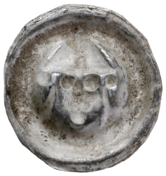 brakteat przełom XIII/XIV w.; Głowa w infule bis