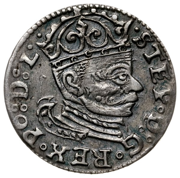 trojak 1583, Ryga; szeroka głowa króla, korona z