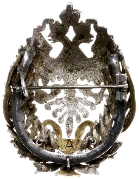odznaka lekarska, (dla kobiety - zapięcie na agrafkę), srebro 11.73 g, 40 x 31 mm, na stronie odwrotnej  imiennik wytwórcy ДО (Dmitrij Osipov) i państwowa punca srebra 84, kielich i węże Eskulapa złocone