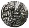 denar 985-995, mincerz Hildi; Krzyż z kółkiem i dwiema kulkami w kątach / Dach kaplicy, pod nim IL..