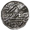denar 985-995, mincerz Vilja; Krzyż z kółkiem i dwiema kulkami w kątach / Dach kaplicy, pod nim VV..