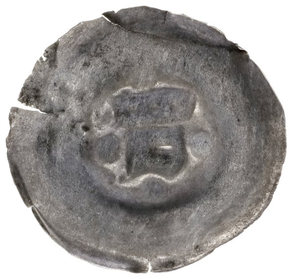 Brakteat, XIII–XIV w.; Hełm z pióropuszem, w lew