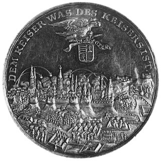 medal sygnowany JK i CV (J. Kittel i C. Vinck) wybity w 1686 roku dla upamiętnienia zdobycia Ofen, Aw:Hungaria i Dunaj siedzące obok płonącego ołtarza i napis, Rw: Orzeł z herbem Węgier w szponach unosi się nadmiastem obleganym przez wojska cesarskie, Horsky 2114, srebro 47,0 mm, 26,0 g.