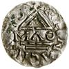 Denar, (976–982), Ratyzbona, mincerz Mauro; Aw: Krzyż, w każdym kącie kulka, •+• OTTO DVX; Rw: Dac..
