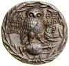 Tetradrachma, (ok. 132–131 pne), Ateny; Aw: Głowa Ateny w hełmie ozdobionym winoroślą i Pegazem, w..