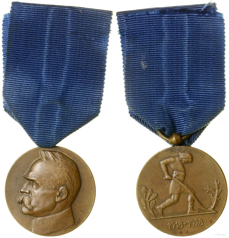 Polska, Medal Dziesięciolecia Odzyskania Niepodległości, 1928