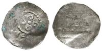 denar z I połowy XI w., Aw: Cztery kółka wokół c