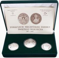 pudełko z medalem i 2 monetami ze św. Wojciechem