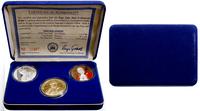Stany Zjednoczone Ameryki (USA), zestaw 3 replik zlotego medalu milenijnego z Janem Pawłem II, 2000