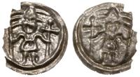 brakteat II poł XIII w., Rycerz, stojący na wpro