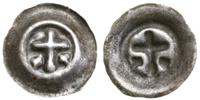 brakteat ok. 1317–1328, Krzyż łaciński, z boków 