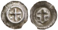 brakteat ok. 1317–1328, Krzyż łaciński, z boków 