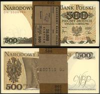paczka banknotów 100 x 500 złotych z banderolą N