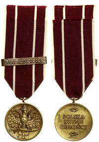 Polska, Medal Wojska z okuciem, od 1945