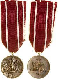 Medal Wojska od 1945, wykonanie angielskie, Orze