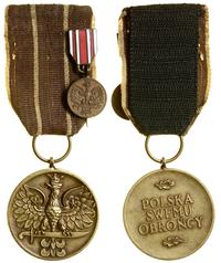 Polska, Medal Wojska z miniaturą, od 1945