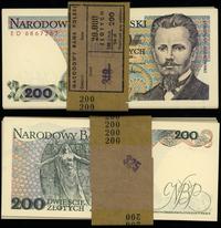 Polska, zestaw: 32 x 200 złotych z banderolą NBP, 1.12.1988