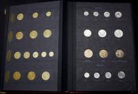 Polska, klaser z monetami polskimi z lat 1949–1972