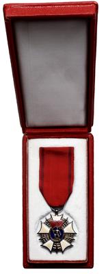 Polska, Order Sztandaru Pracy II klasy