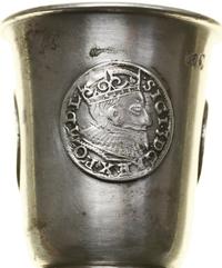 Polska, kielich srebrny z monetami