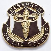 złota odznaka Centrum Badań Medycznych Armii Sta