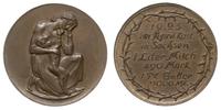 medal inflacyjny z 1923 r., Aw: Głodująca klęczą