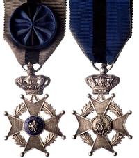 Order Leopolda II, krzyż oficerski 1945, srebro,